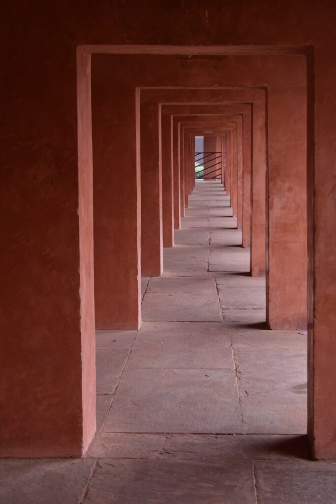 Hallway Fatehpur Sikri - Delhi & Agra Short Tour