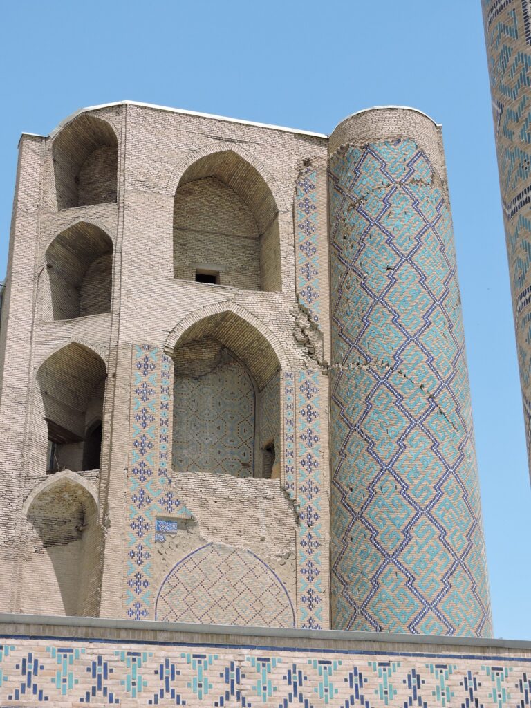 Silk Road Uzbekistan tour - Bibi Khanim Mosque