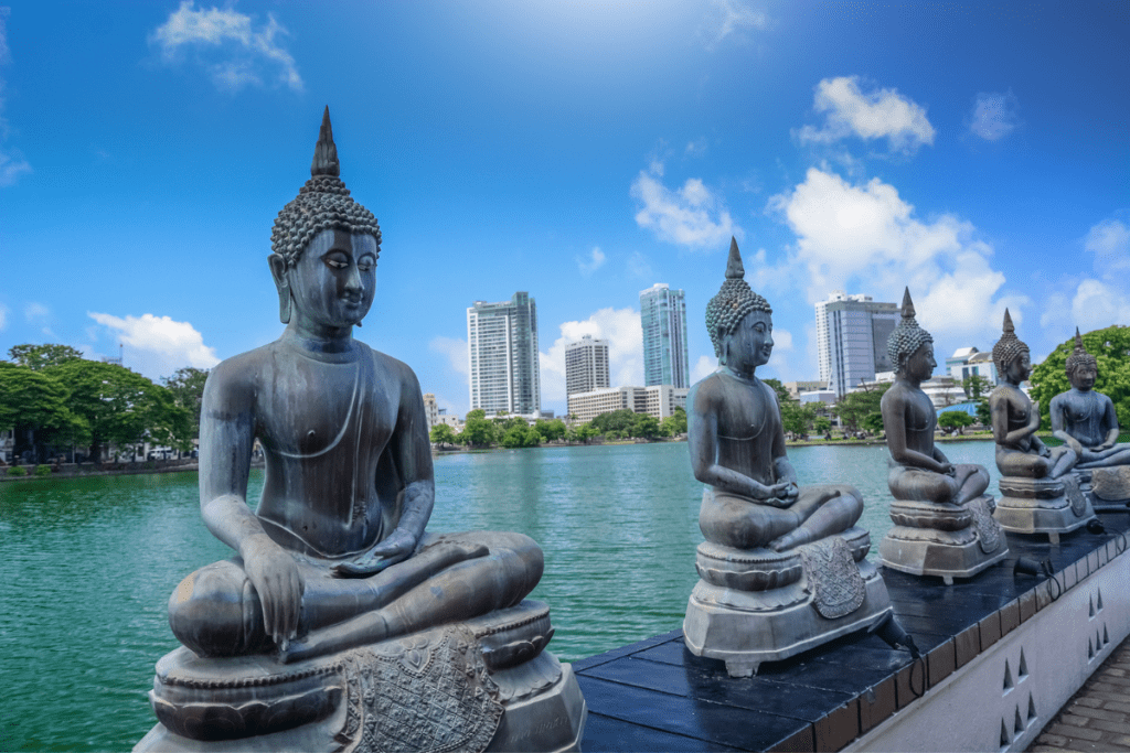 Colombo City Stay - Gangaramaya Temple