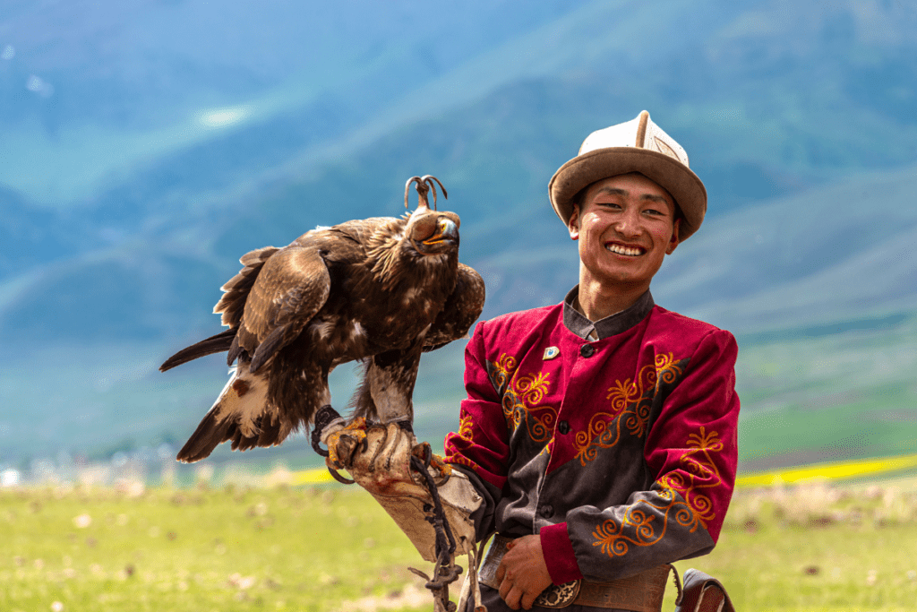 Eagle Hunter - - Into the Wild. Kyrgyzstan Tour